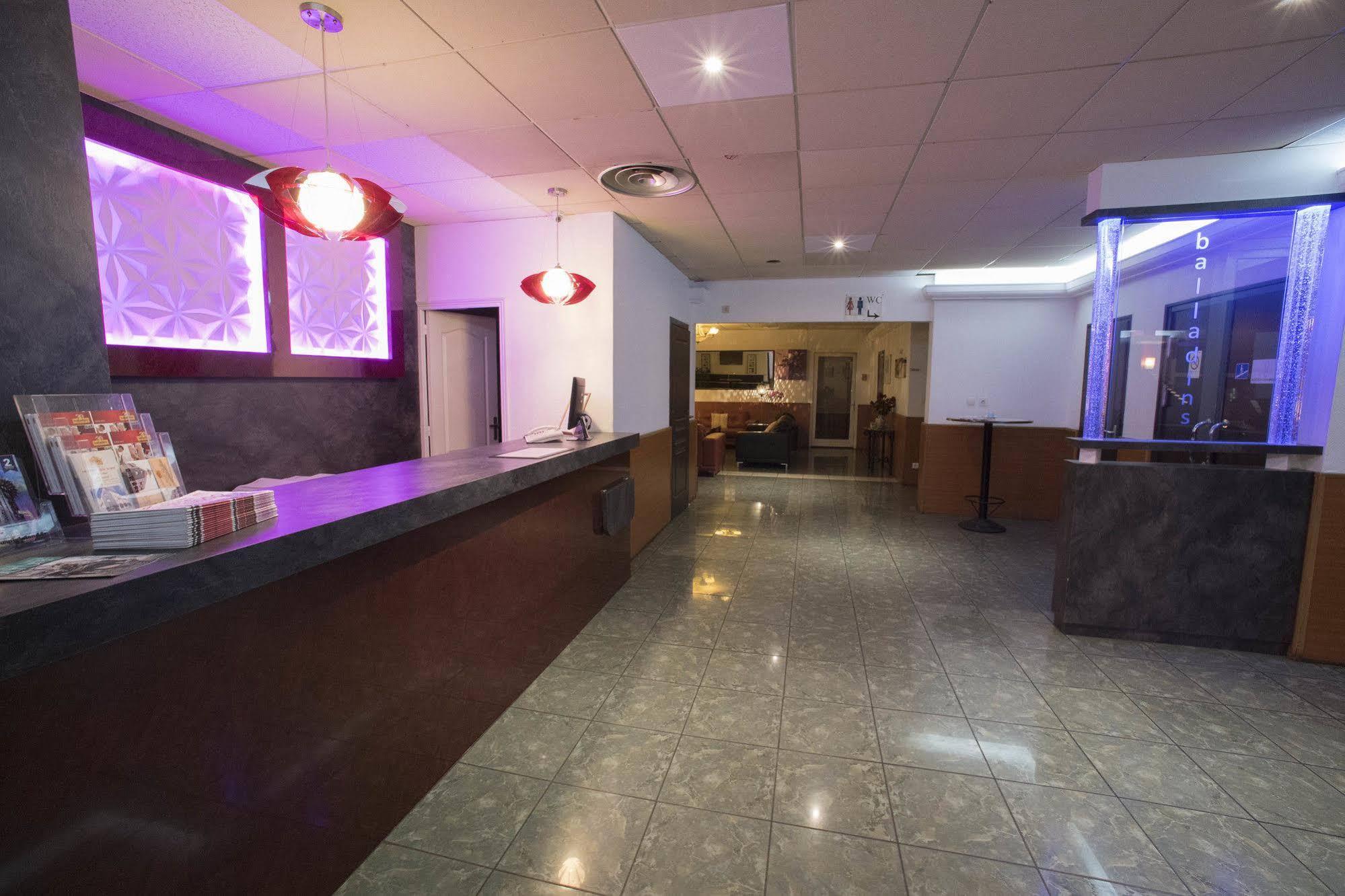 Hotel Restaurant Kyriad Direct Dijon Nord - Zenith - Toison D'Or מראה חיצוני תמונה